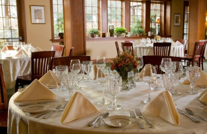 Dining at The Settlers Inn