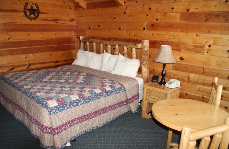 Cabin bedroom at Bryce Canyon Inn.