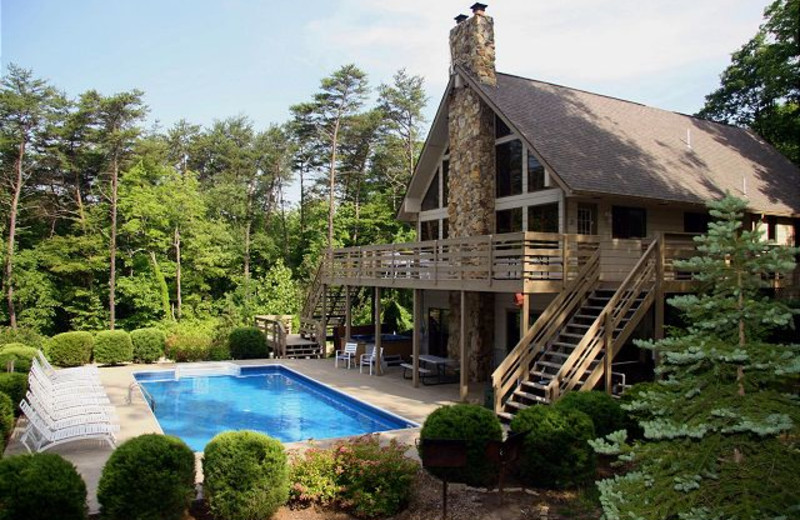 Chalet exterior at Old Man's Cave Chalets.