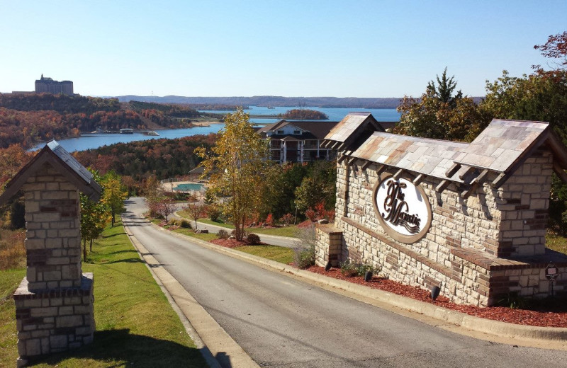 Fall leaves at Thousand Hills Golf Resort.