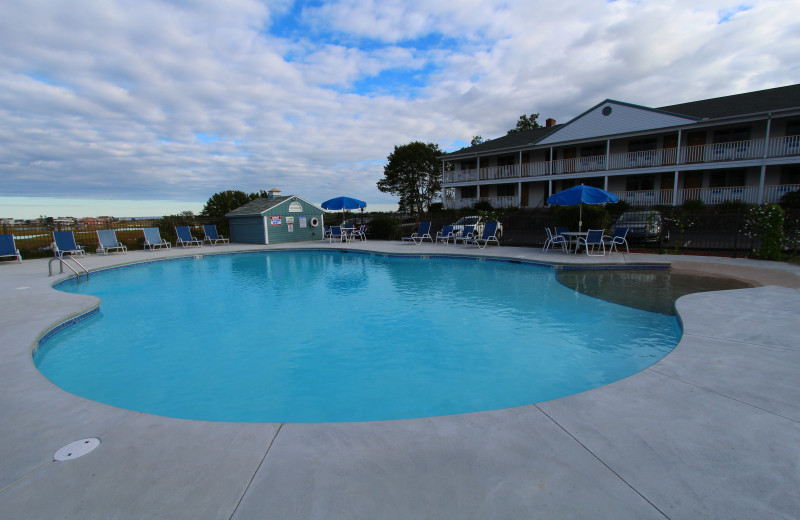 Outdoor pool at Mariner Resort.