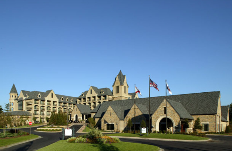 Exterior view of Renaissance Ross Bridge Golf Resort & Spa.