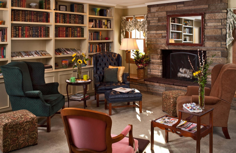 Living room at Journey Inn Bed & Breakfast.