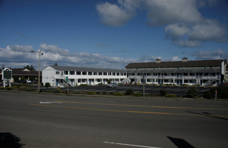 Exterior view of Old Town Inn.