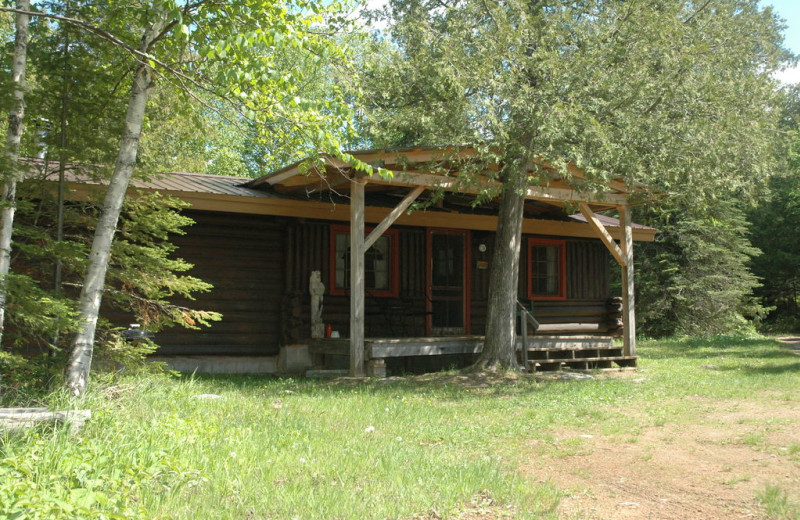Exterior cabin view at Heston's Lodge.
