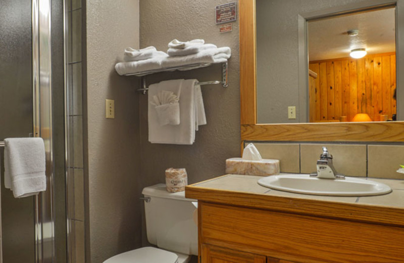 Guest bathroom at Redstone Inn.