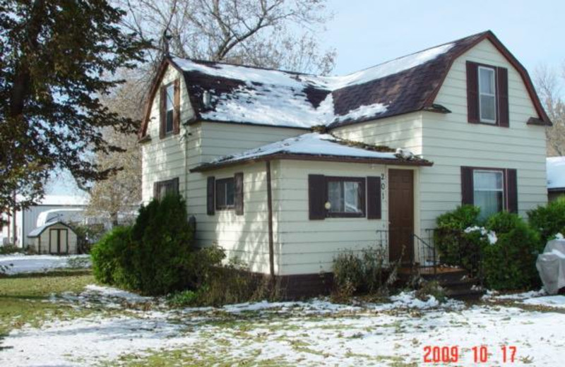 Guest cottage at Huntin' Shak.