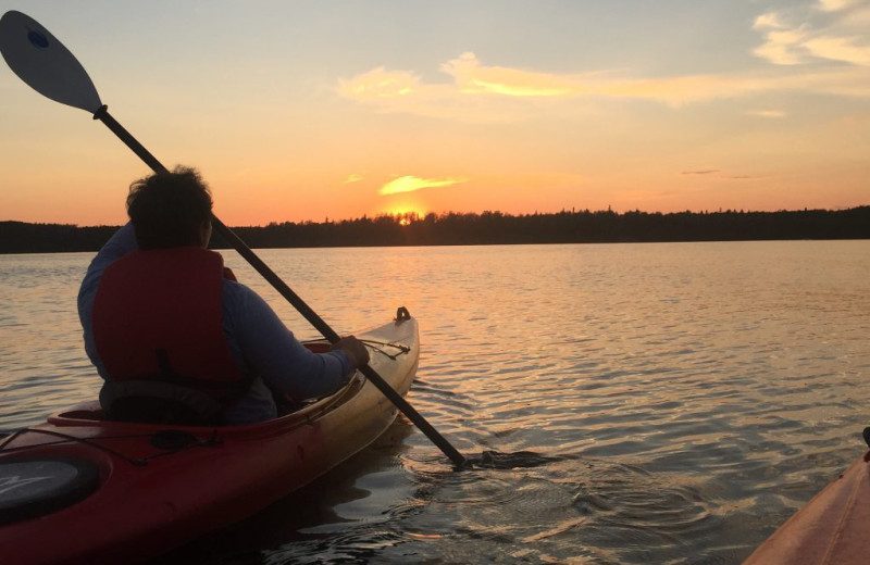 Kayaking at Rainbow Point Lodge.