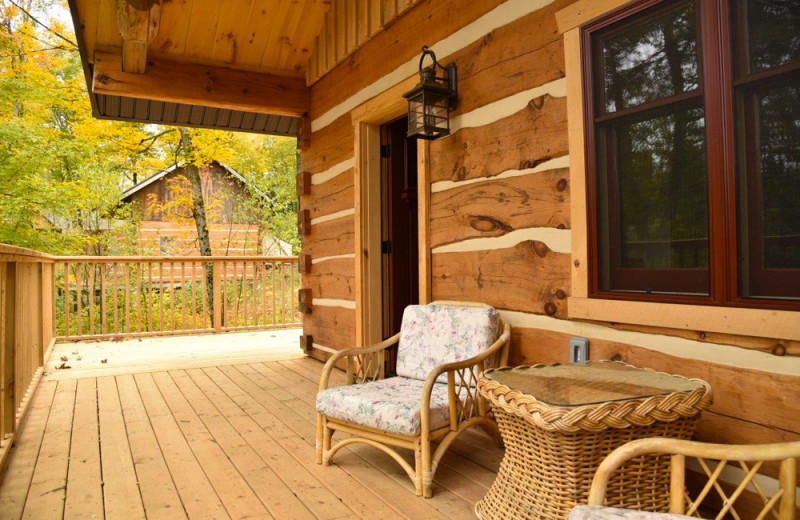 Cabin exterior at Wolf Den Hostel and Nature Retreat.