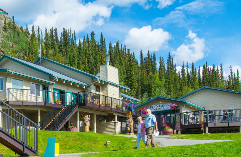 Exterior view of Denali Bluffs Hotel.