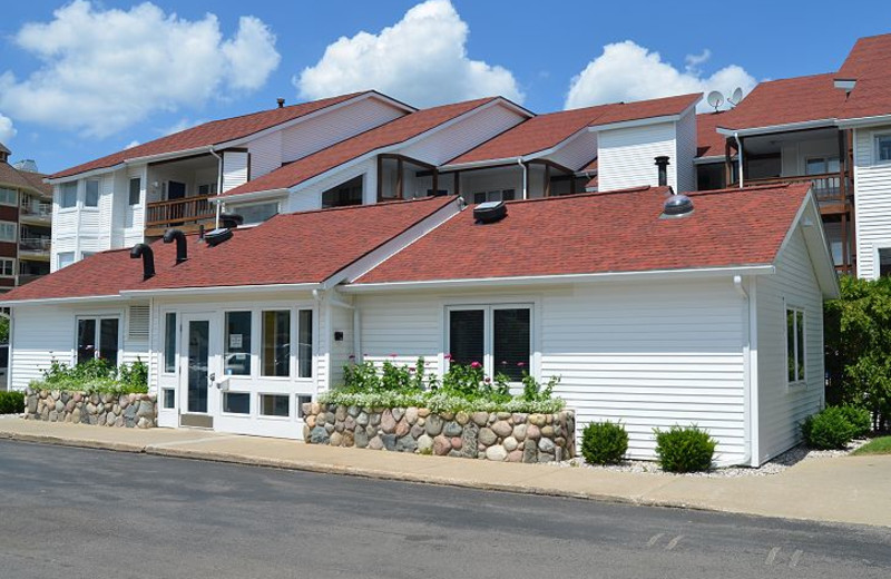 The Beach Condominiums HotelResort (Traverse City, MI) Resort Reviews