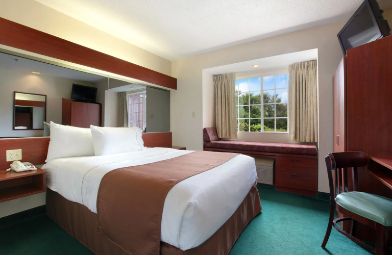 Guest room at Super 8 by Wyndham Harbison/Parkridge Hospital.