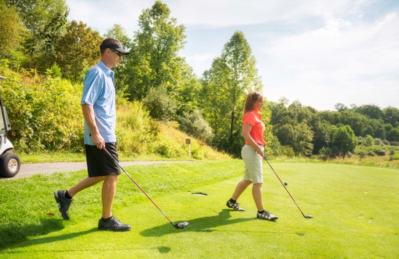 Family golfing at Stonewall Resort.