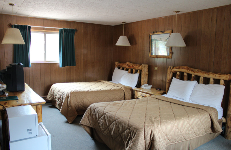 Guest bedroom at Georgetown Mountain Inn.