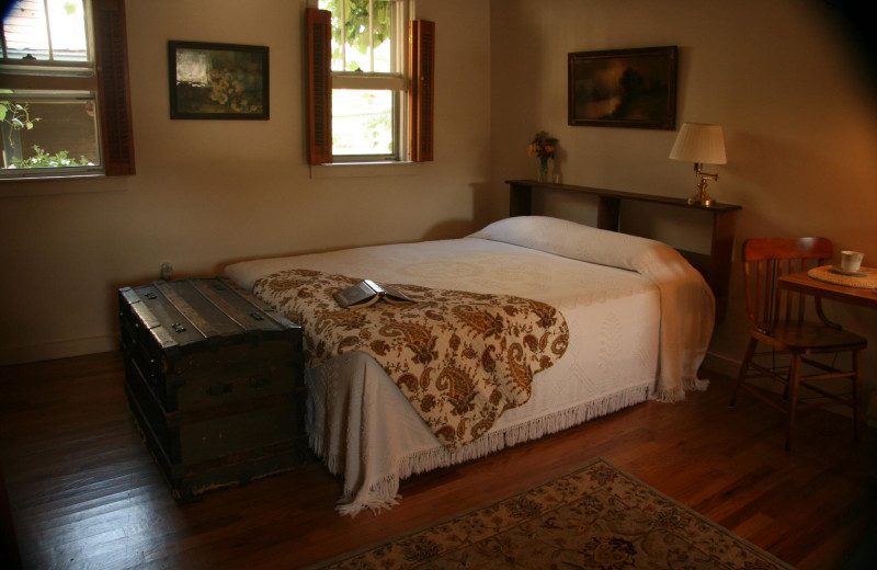 Guest bedroom at Creekside Resort.