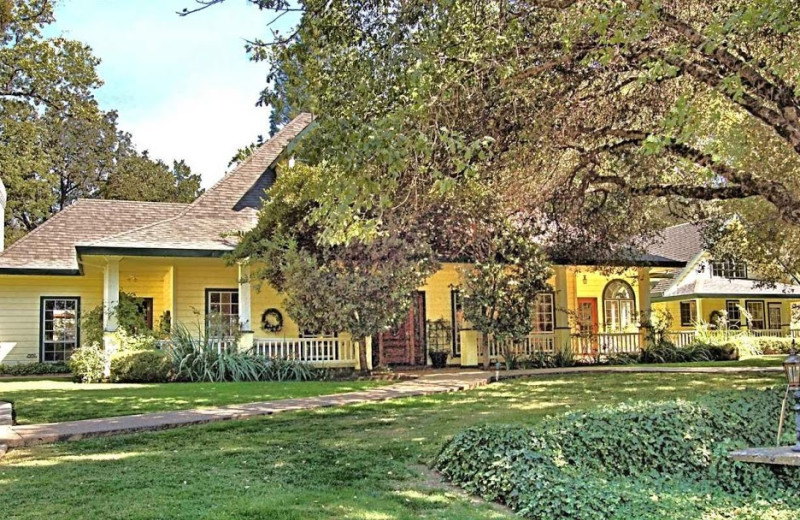 Exterior view of Sparks Ranch Resort.