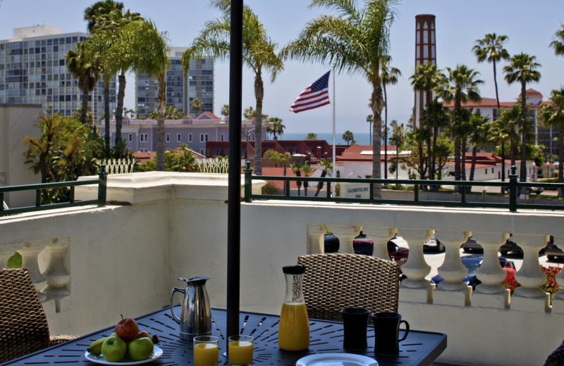 Guest balcony at Glorietta Bay Inn.