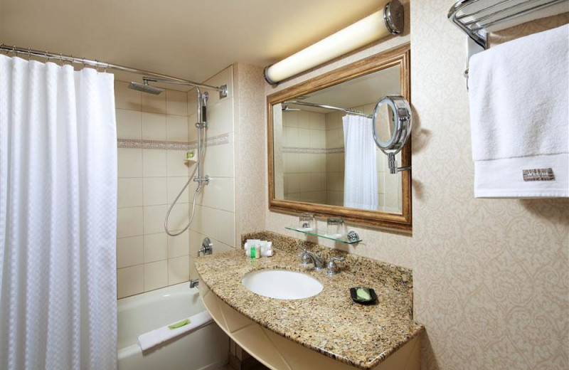 Guest bathroom at The Westin Lake Las Vegas Resort & Spa.