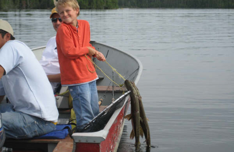 Family friendly fishing at Sandy Beach Lodge.