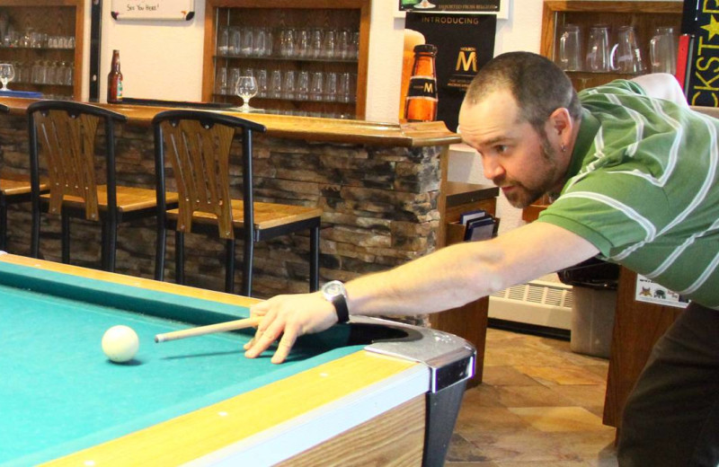 Billiard table at Whistlers Inn.