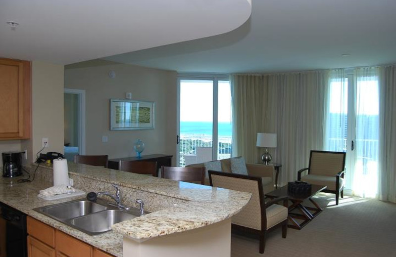 Guest room at The Palms of Destin Resort & Conference Center.