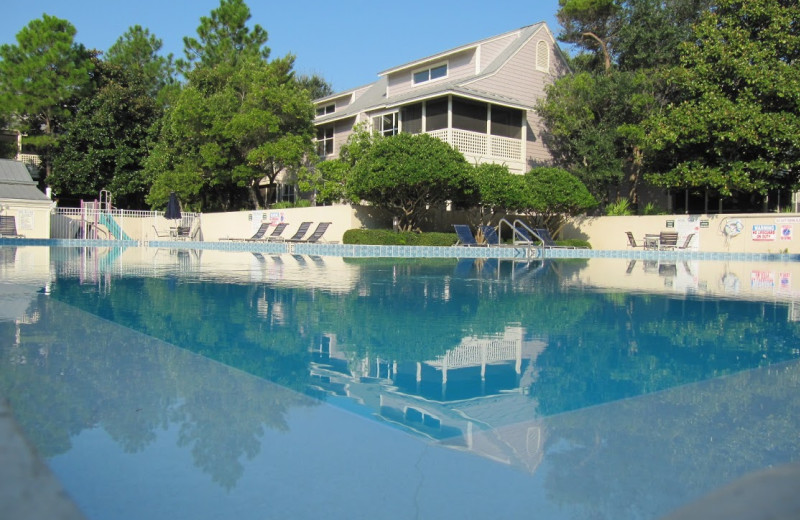 Vacation rental pool at Newman-Dailey Resort Properties, Inc. 