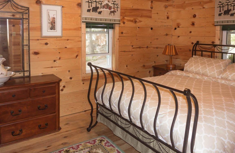 Cottage bedroom at Mattawa River Resort.