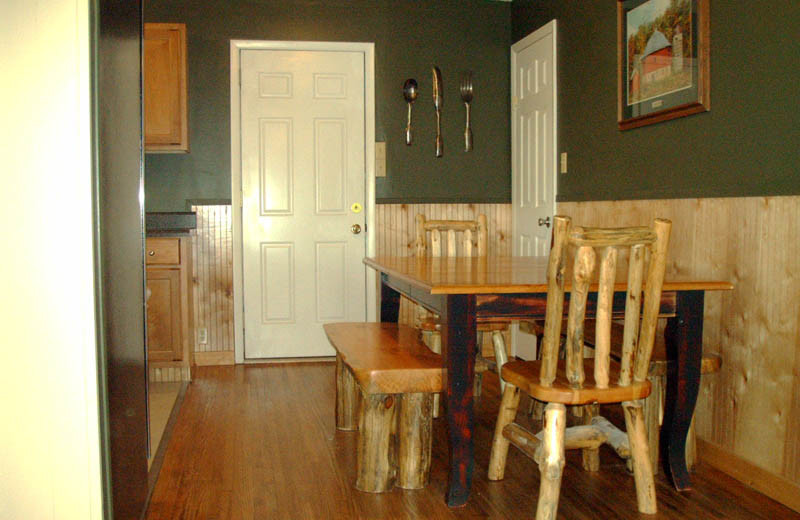 Cabin dining room at Big Bear Log Cabins.