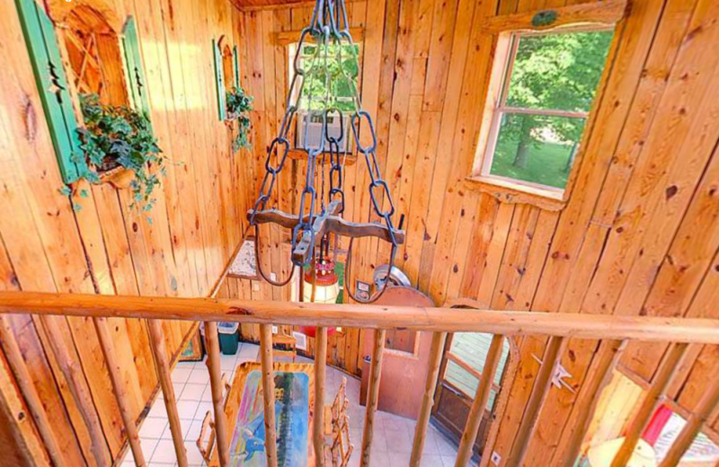 Paul Bunyan cabin interior at Anderson's Northland Lodge.