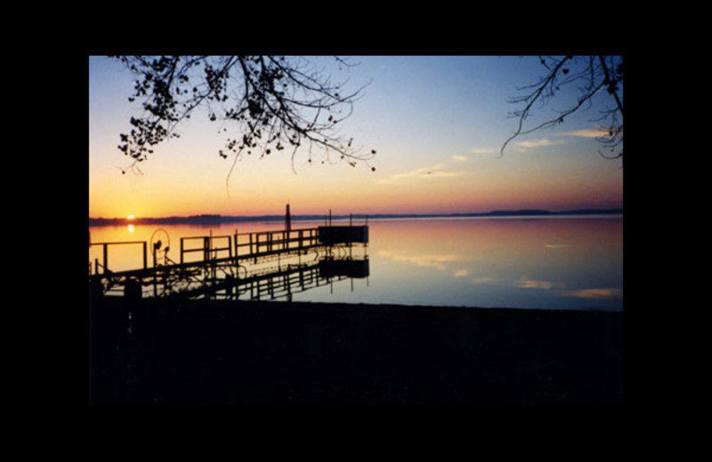 Sunset at Regnbue Haven Resort.
