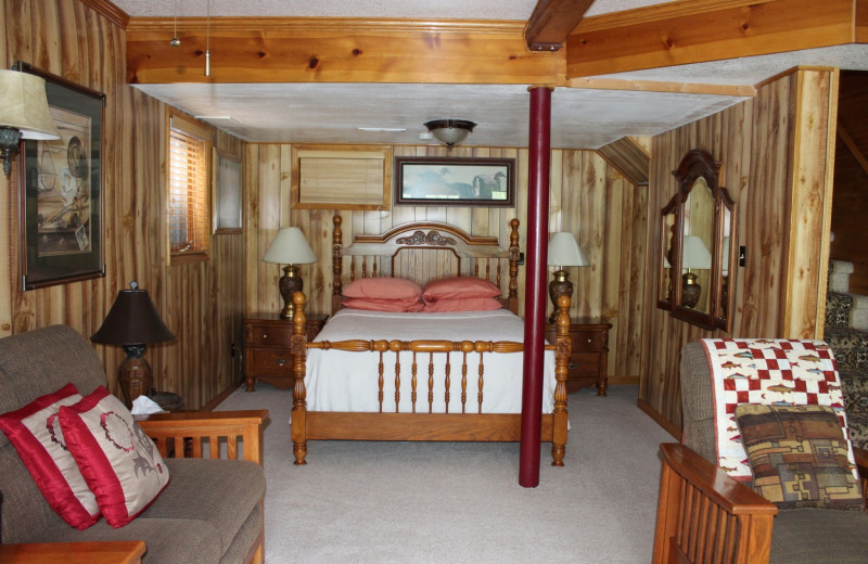 House bedroom at Kenai River Drifter's Lodge.