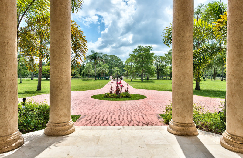 The Knickerbocker Vacation Retreat - Naples Florida Vacation Homes