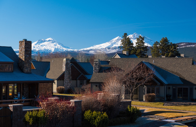 Rental exterior at Sisters Vacation Rentals.