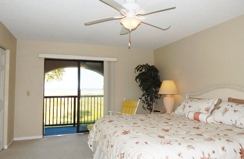 Rental bedroom at Family Sun Vacation Rentals.