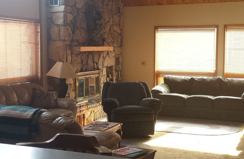 Guest living room at Cedar Valley Lodge.