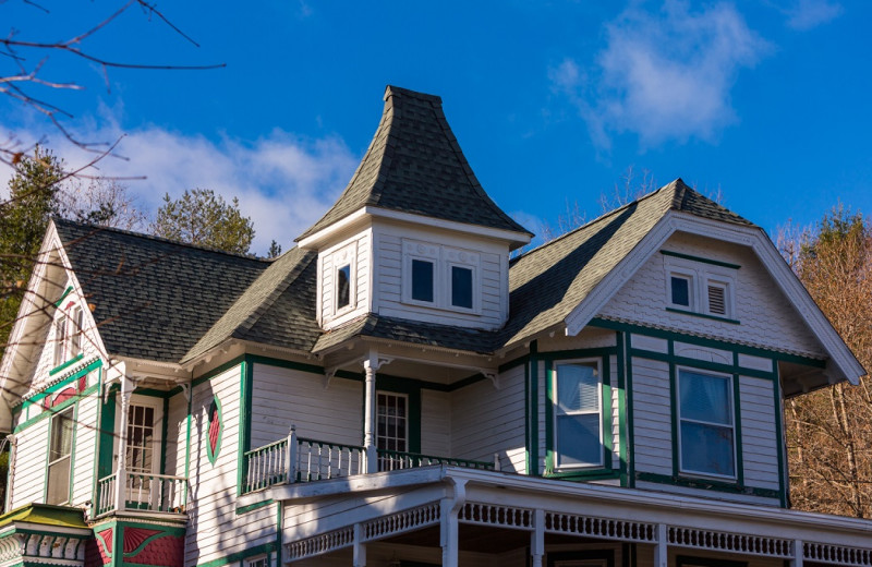 Exterior view of Antique Rose Inn.