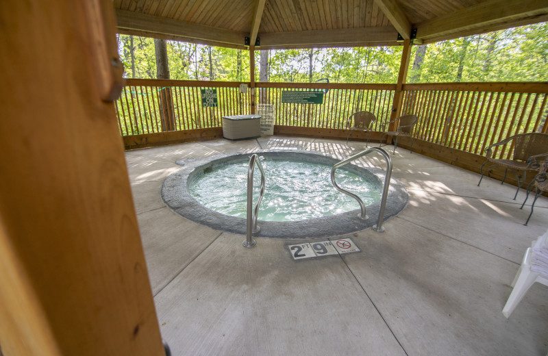 Hot tub at The Coachlite Inn.