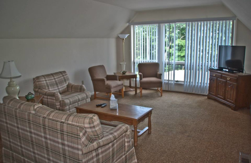 Guest living room at Sun Castle Resort Lakefront.