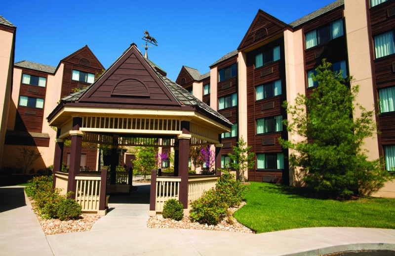 Courtyard at Lodge of the Ozarks