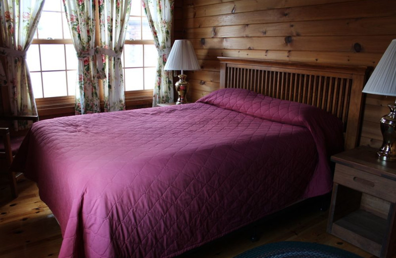 Guest bedroom at Unity College Sky Lodge.