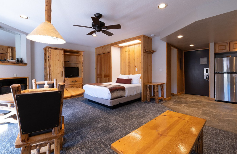 Guest room at Red Wolf Lodge at Squaw Valley Condos.