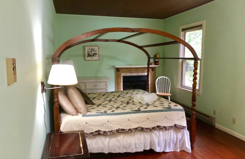 Guest room at Grand Beach Inn.