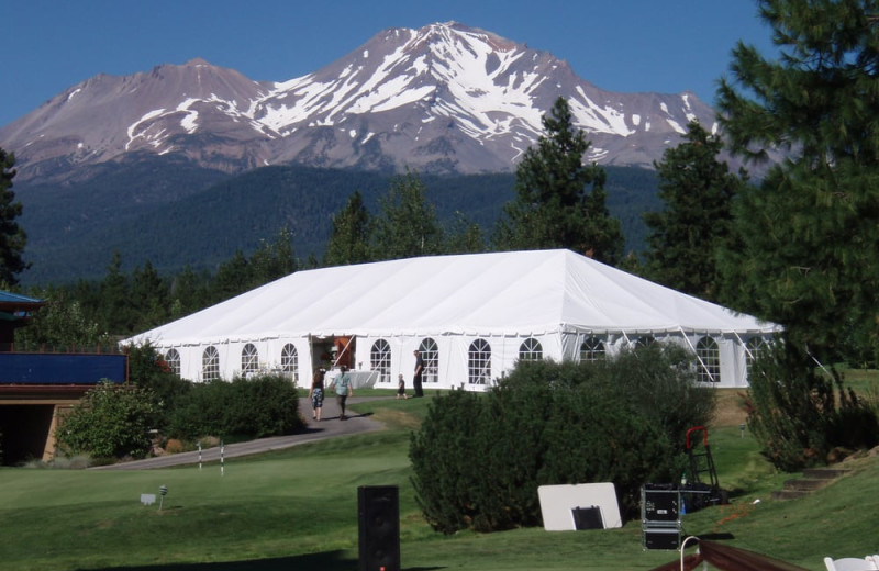 Weddings at Mount Shasta Resort.