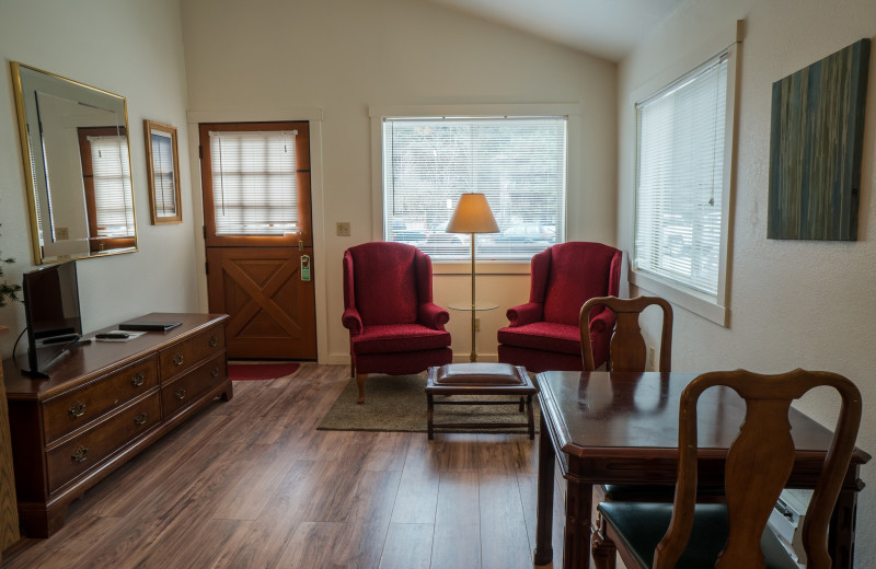 Guest room at Obertal Inn & Vacation Rentals.