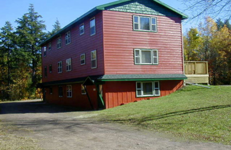 Exterior view of Porcupine Lodge.