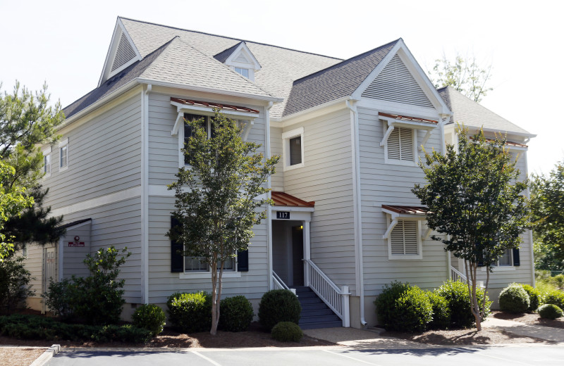 Exterior view of King's Creek Plantation.