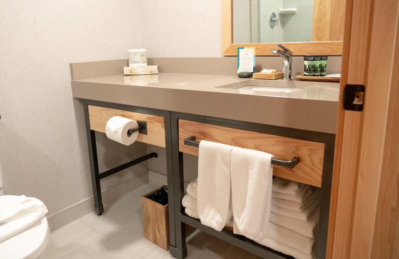 Guest bathroom at Tunnel Mountain Resort