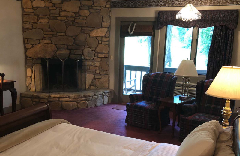 Guest room at The Inn at Blue Ridge.