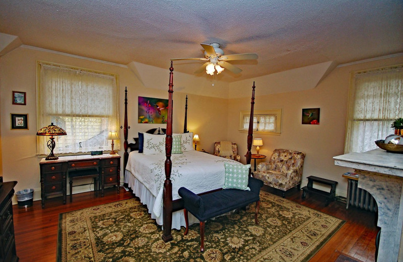 Guest room at Carolina Bed 