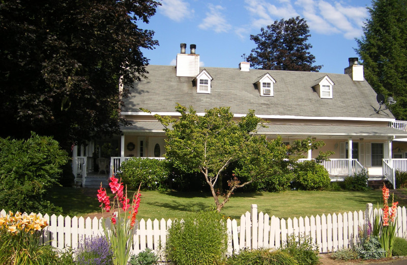 Exterior view of Elkhorn Valley Inn B 